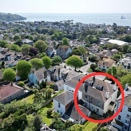 Pendennis - Bright Victorian Flat, Sea Views & Close To Beach Falmouth Extérieur photo